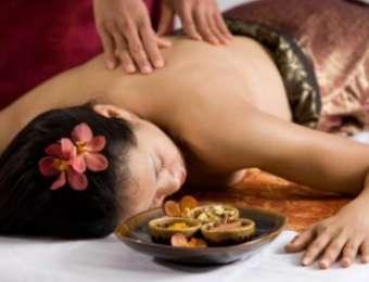 Traditionell thailändska massage